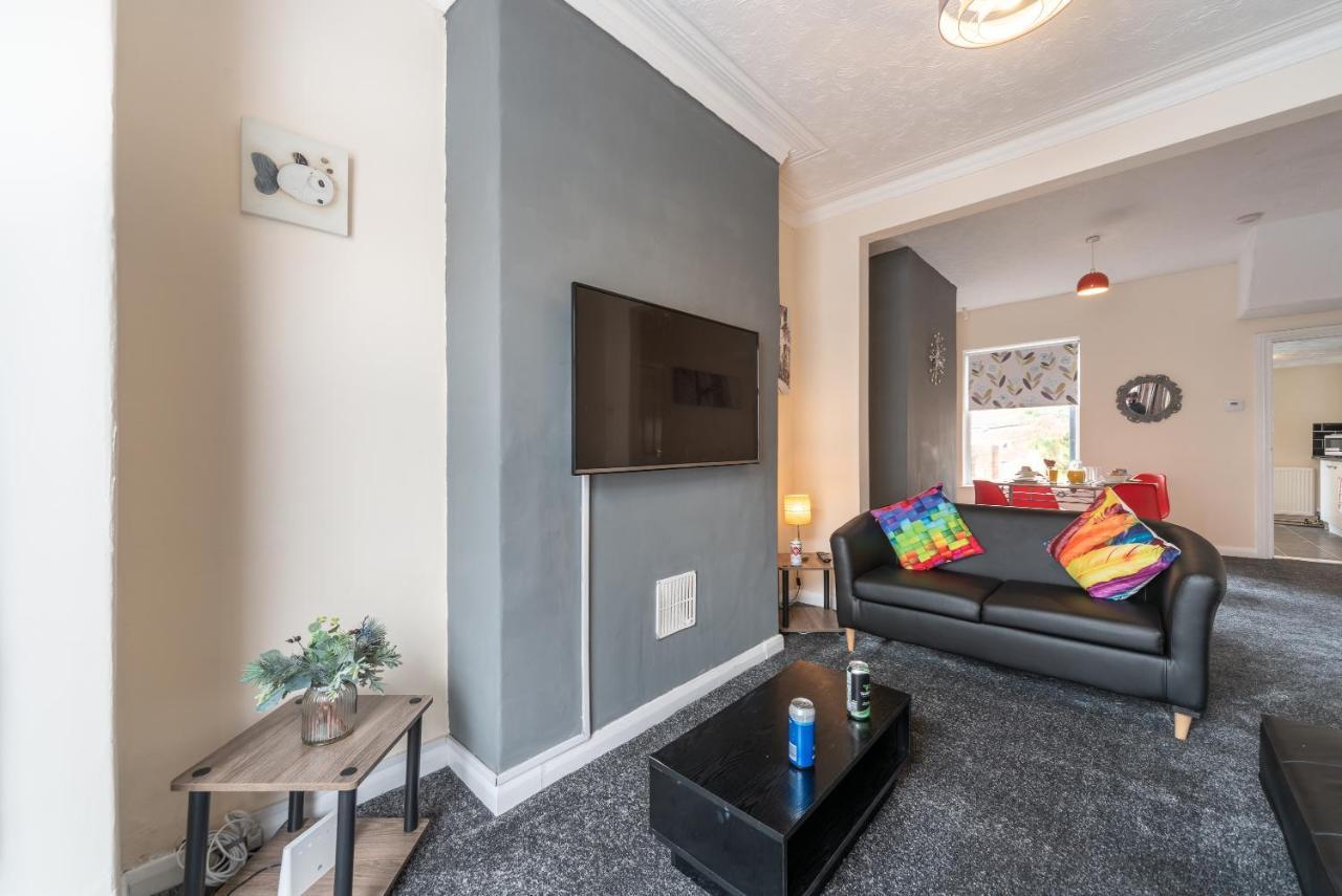 Jesouth 3 Bed Home In Central Hull -Garden Sleeps 6 Kingston upon Hull Esterno foto